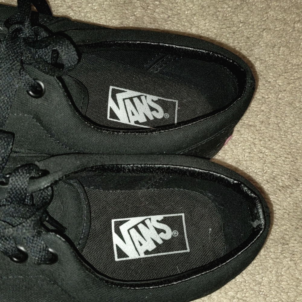 Vans black skate shoe men's 7 women's 8.5 - Picture 6 of 10